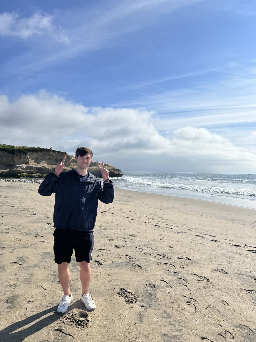 Landon🤍 tweet media