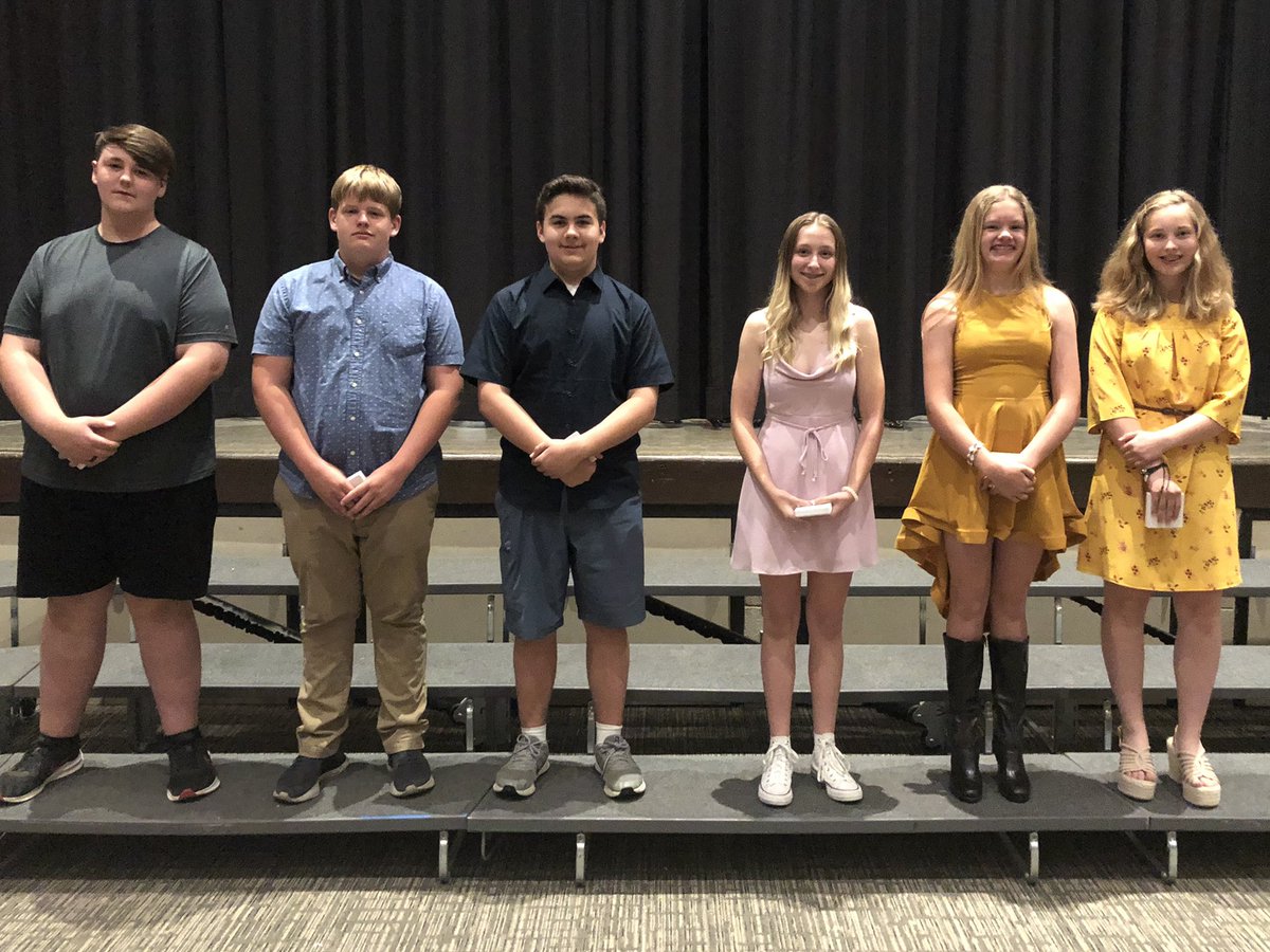 AnthonyTMcCoy's tweet photo. Winners of 8th grade awards handed out during our Promotion ceremony at Elmwood JH. I look forward to watching you work your way to May 2026! #trojanforce322 https://t.co/GAhsA6VQjv