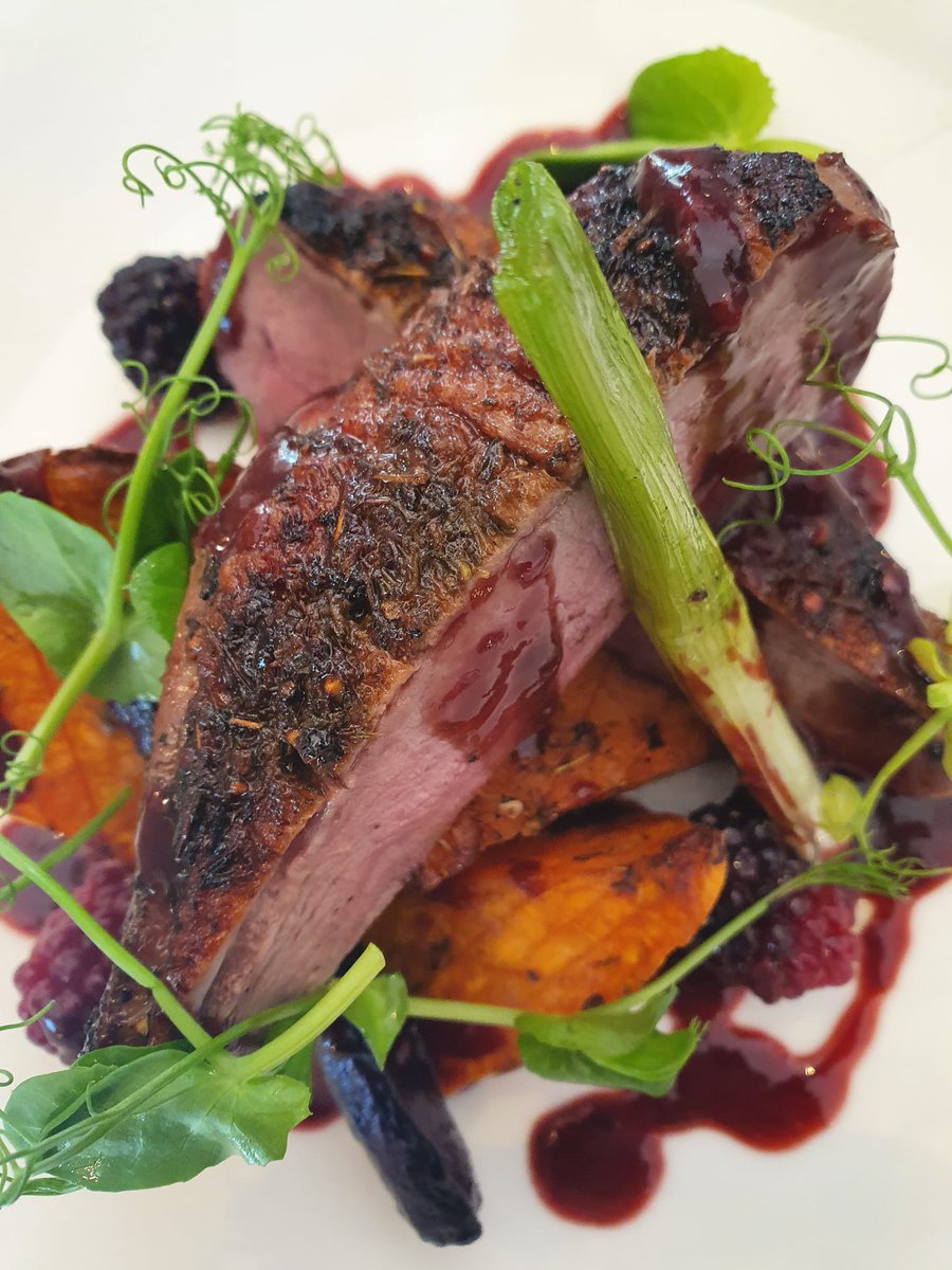 linkstavern1's tweet photo. Our Head Chef Josh, has created his own dish.
@Fullers love it so much, its now on the menu at @linkstavern1
...pan-fried duck breast, purple carrots &amp; sweet potato
@FullersKitchen @OwtonsButchers #beproudofit #weareproud #welldonejosh #showoffyoursignature #chefsignaturedish https://t.co/g394NOvrkb