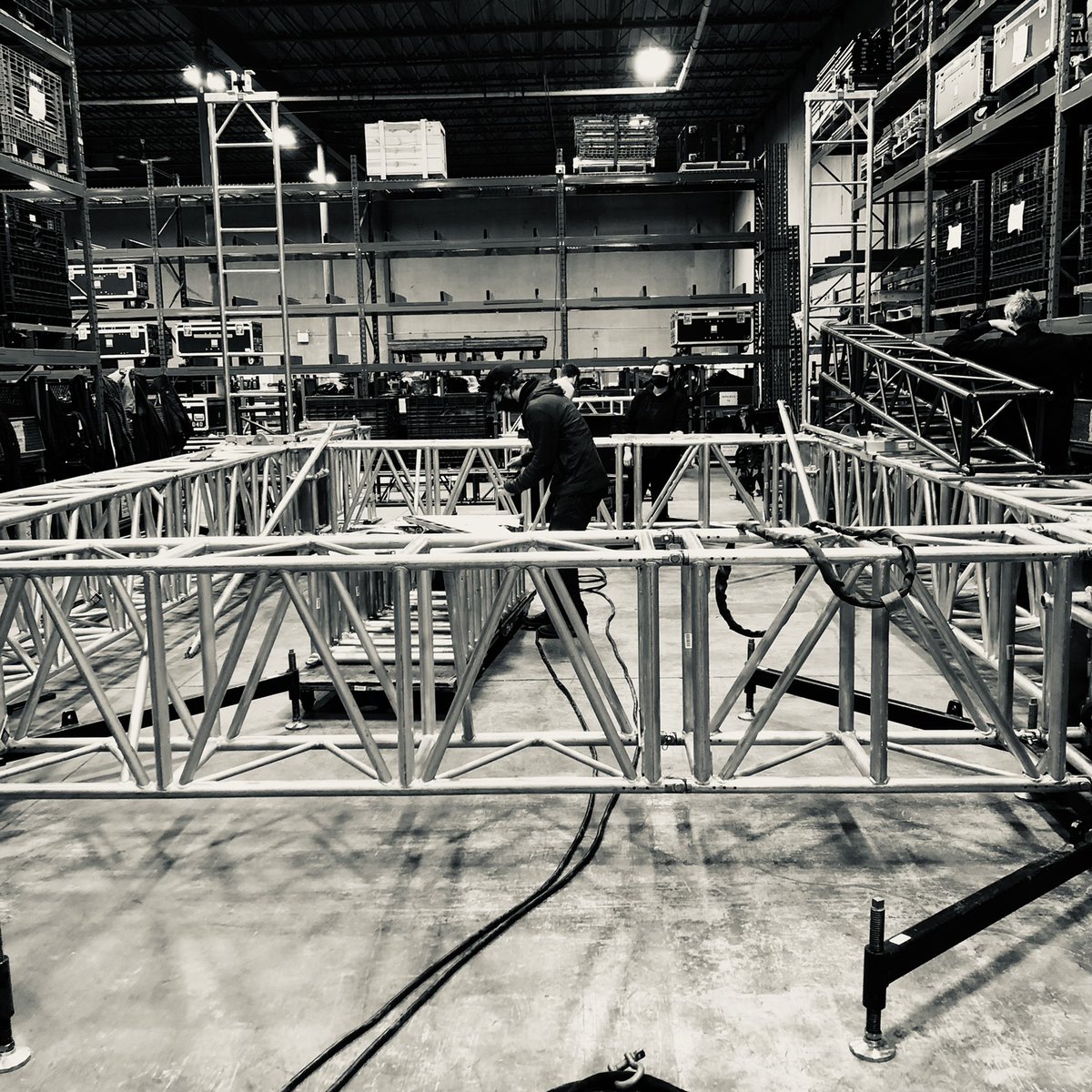 RiggitServices's tweet photo. We practice it til we master it. Summer weather brings outdoor gigs which means the ground support system is gonna get busy. 
Ground support staff ready to be busy too!

#riggit #riggitservices #riggitstaff #eventplanner #eventprofs #eventdesign 

https://t.co/t9Xqh8sleI https://t.co/EZ64S3B2hj