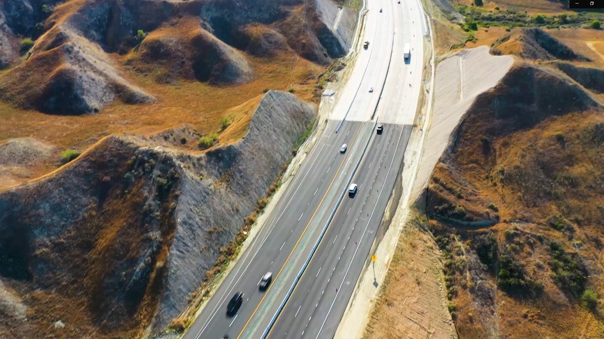 TheRCTC's tweet photo. The new @60trucklanes in the #Badlands are opening tomorrow afternoon! The new lanes will offer a safer, more efficient way to travel between the desert and western #RiversideCounty. The project also added #wildlife crossings for improved safety.
@Caltrans8 @ChpRiverside https://t.co/2E2gVeiaGG