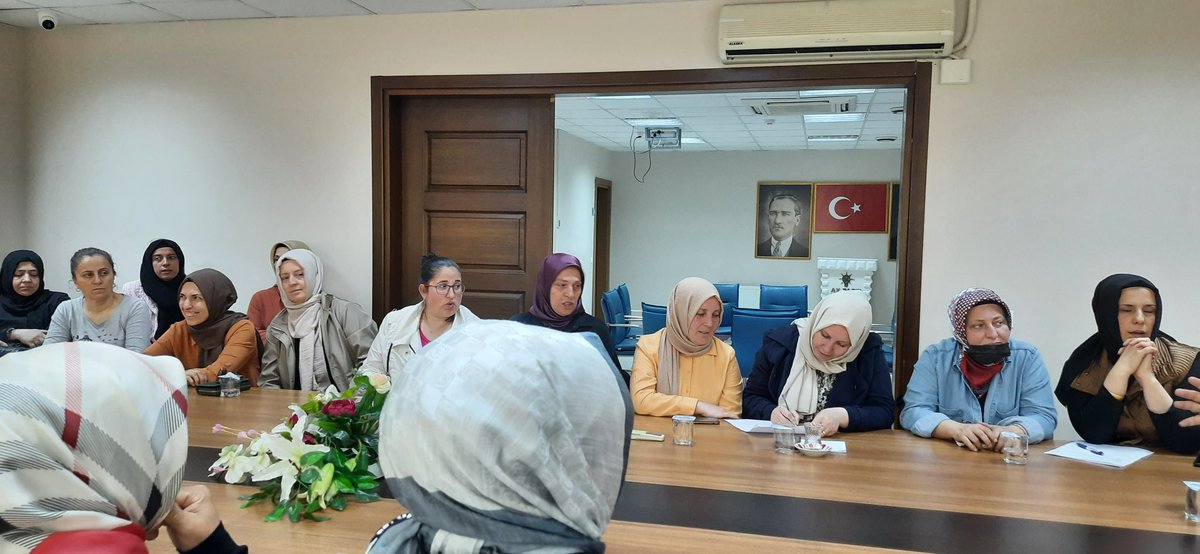 akkadingemlik's tweet photo. Başkanımız Sn.Aynur Beki Başkanlığında ve Bursa Büyükşehir Belediyesi Meclis Üyemiz Sn.Ercan Barutçuoğlu'nun katılımlarıyla Haftalık Yönetim Kurulu Toplantımızı Gerçekleştirdik.
#AkKadınBursa
#AkKadınGemlik https://t.co/04kSgr2Ykq