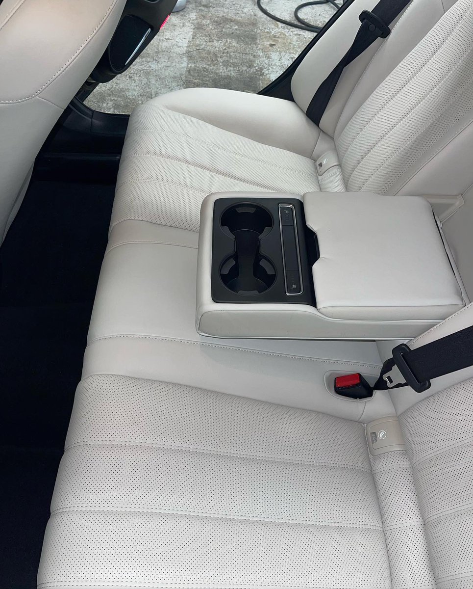TUX_Detailing's tweet photo. NEW 2022 Mazda — we installed a exterior paint and interior ceramic coating 💎 

314-560-5417
https://t.co/uOHJUhGxeD https://t.co/IrkrGWvk3k