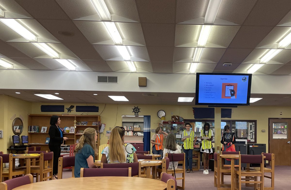 RecruitMCPS's tweet photo. Excited to have had the opportunity to welcome several new team members to @LakeWeirMiddle after today’s Lunch and Learn! Can’t wait to see them shine 💫⭐️💫 @chadefrazier @LivengoodDC @KinardsConnect1 @MathCASShelton @EdHelfrey @HRchoquette @kaylapala #HR #hiring #recruit https://t.co/utQODzfive