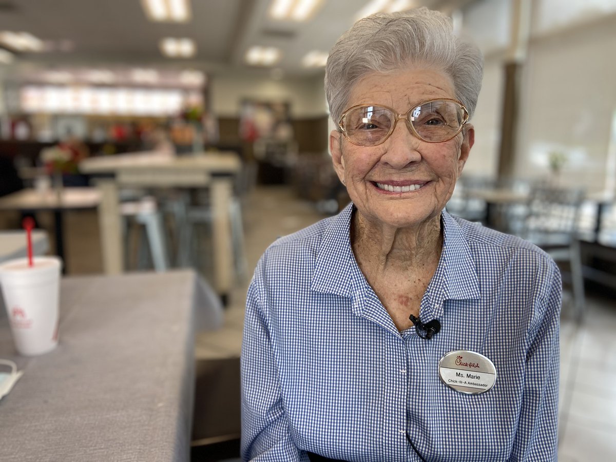 ClaireMKopsky's tweet photo. As many employers struggle to hire staff, one local fast food restaurant can’t get one employee to take a day off.

We’ll introduce you to one of the oldest @ChickfilA employees with a contagious work ethic tomorrow on @NC5 at 6 AM. https://t.co/Z1E9bT3eYv