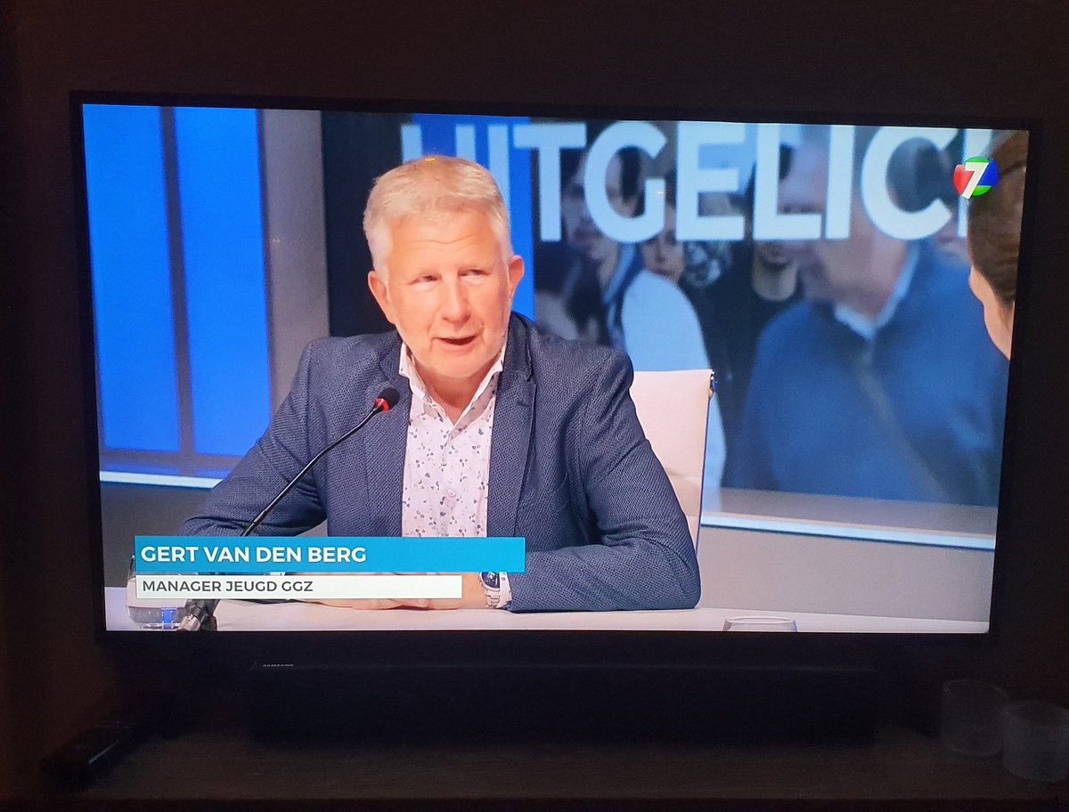 Er gebeurt veel op het brede terrein van de jeugdzorg. Vandaag mocht ik in het programma Uitgelicht (Family7) een aantal onderwerpen belichten. Jeugdzorg....zwaar, maar mooi en dankbaar werk.