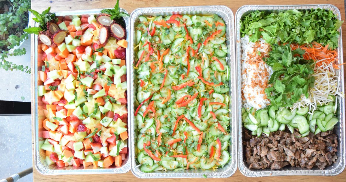 EatBamboozle's tweet photo. Treat your friends and family to an event with TASTE! We at Bamboozle Catering focus on healthy fresh ingredients and #vegan and #glutenfree options as well! https://t.co/tPoGsBv1cM #eatbamboozle #bamboozlecatering #tampa https://t.co/Jc81fdDyAx