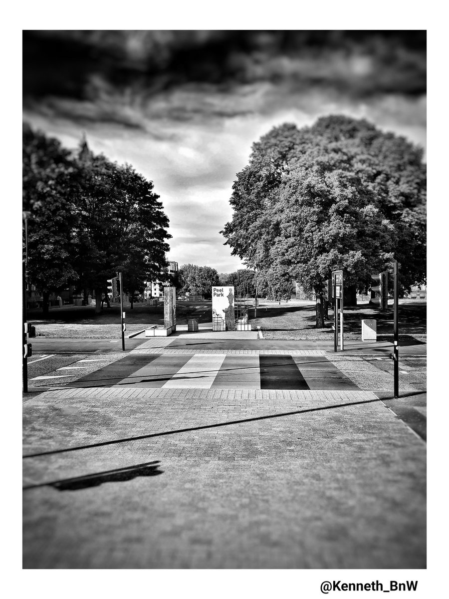 Kenneth_bnw's tweet photo. Shot on 📸📱: Samsung S20 FE
----------
#manchester #streetphotography #Photography #photographer #blackandwhite #bnw #bnw_captures #bnwphotography #Monochrome #SamsungGalaxy #withGalaxy #samsung #streetphotos #photooftheday
#appicoftheweek
#salford https://t.co/6yehe6yZgT