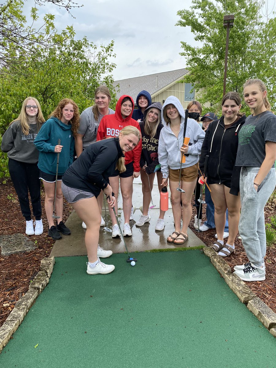 OSHGirlsGolf's tweet photo. Quick little rain delay didn’t stop the 2nd Annual Mini Golf Challenge! https://t.co/IBD1xKtzV3