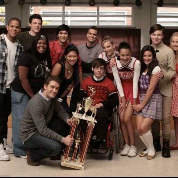 Mimi11888783's tweet photo. happy birthday glee!!
(idek my biggest flex is that i share a birthday with glee) https://t.co/C9lZGjgvY8