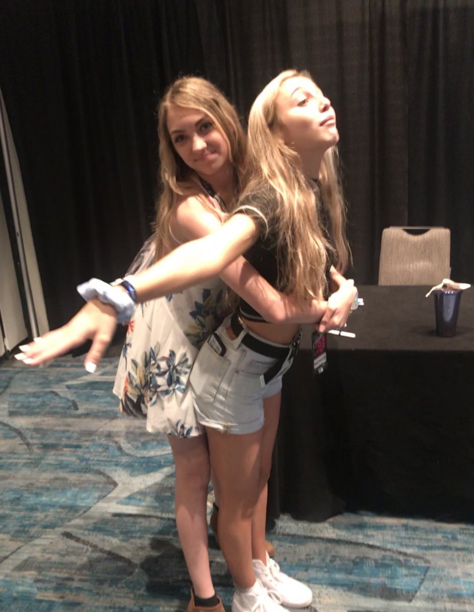 Karissaalong's tweet photo. @PlaylistLive throwback 🤠 https://t.co/Y6YF2RDdE0