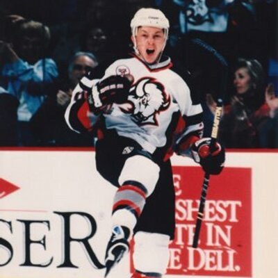 Topher Davis tweet media