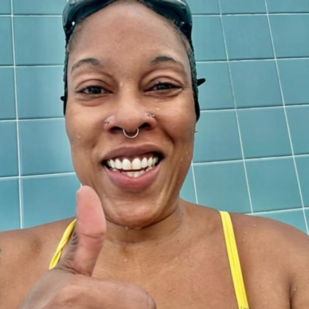 RunTriMag's tweet photo. How did Tamara Olaniyan overcome her anxiety of the water and find her motivation as a new triathlete? Find out how Tamara only recently transitioned to Triathalons from running. ๐ฌ๐ฅฝ
Read the full story here:
https://t.co/UX8NCcIAyx
#beginnertri #female https://t.co/4fF2hJayg9