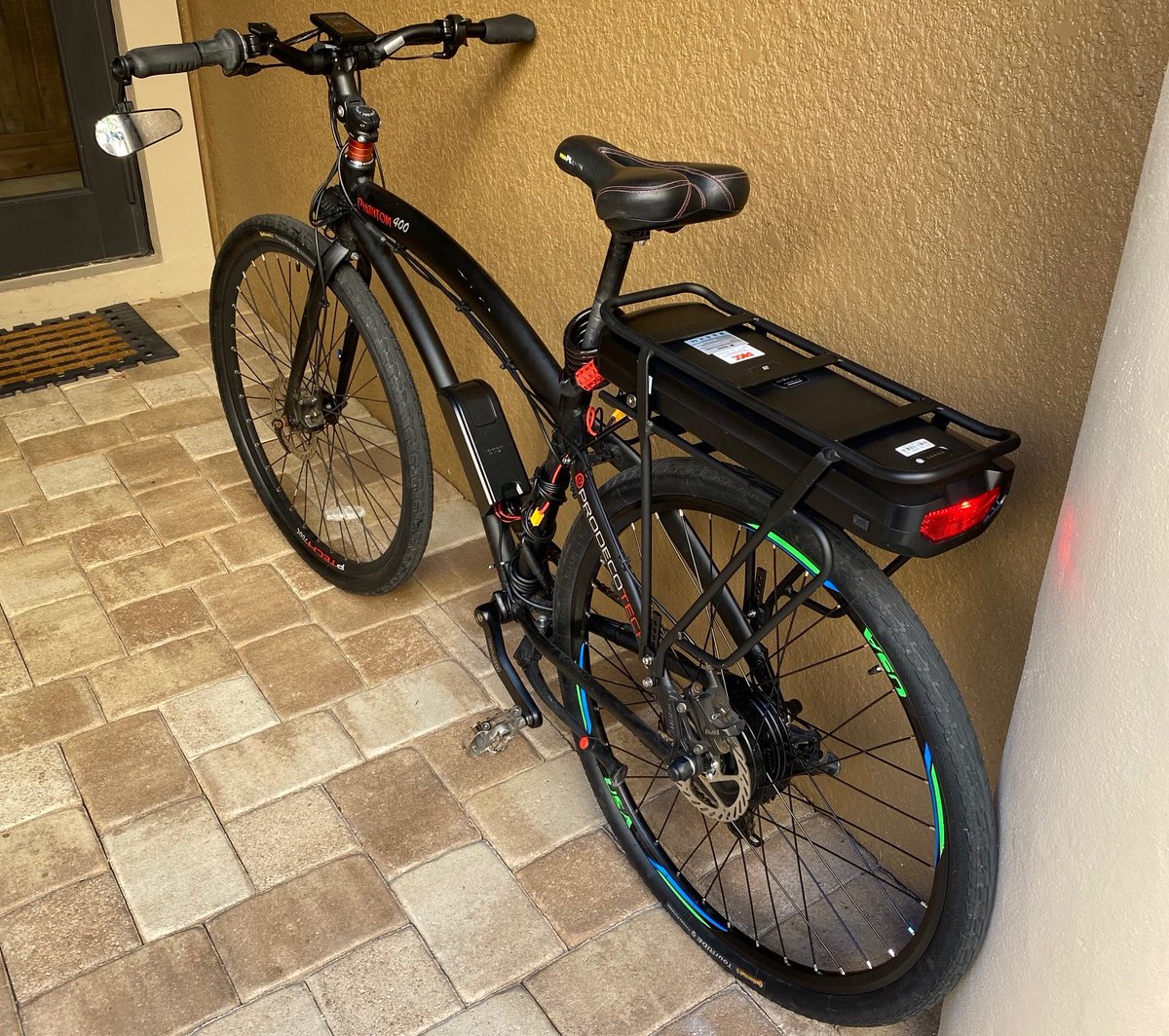 spinlister.com/rides/33057-bi… No better time than now to cruise #Florida on a #ebike - book this fun rig today #spinlister #bikeshare #biketravel #sharingeconomy #ebikerental #bikerental #onlinerental