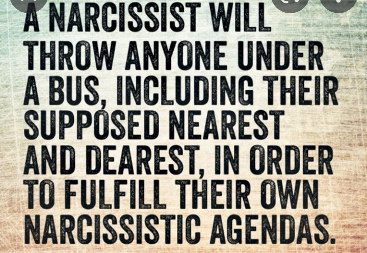 CookieKL's tweet image. So they can get what they want... #narcissist  
#selfabsorbed  🙄🥺