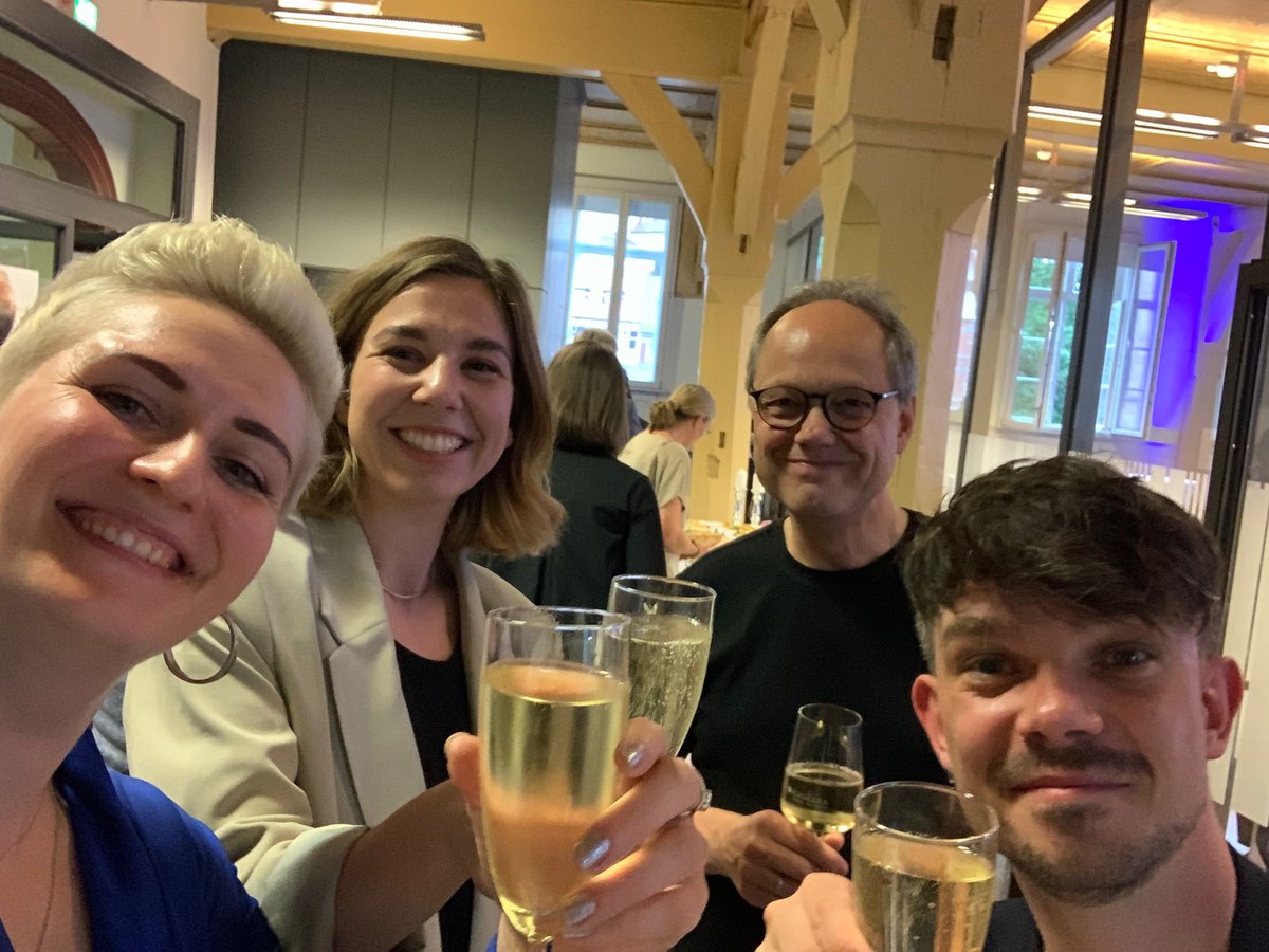 Alex Sängerlaub tweet media