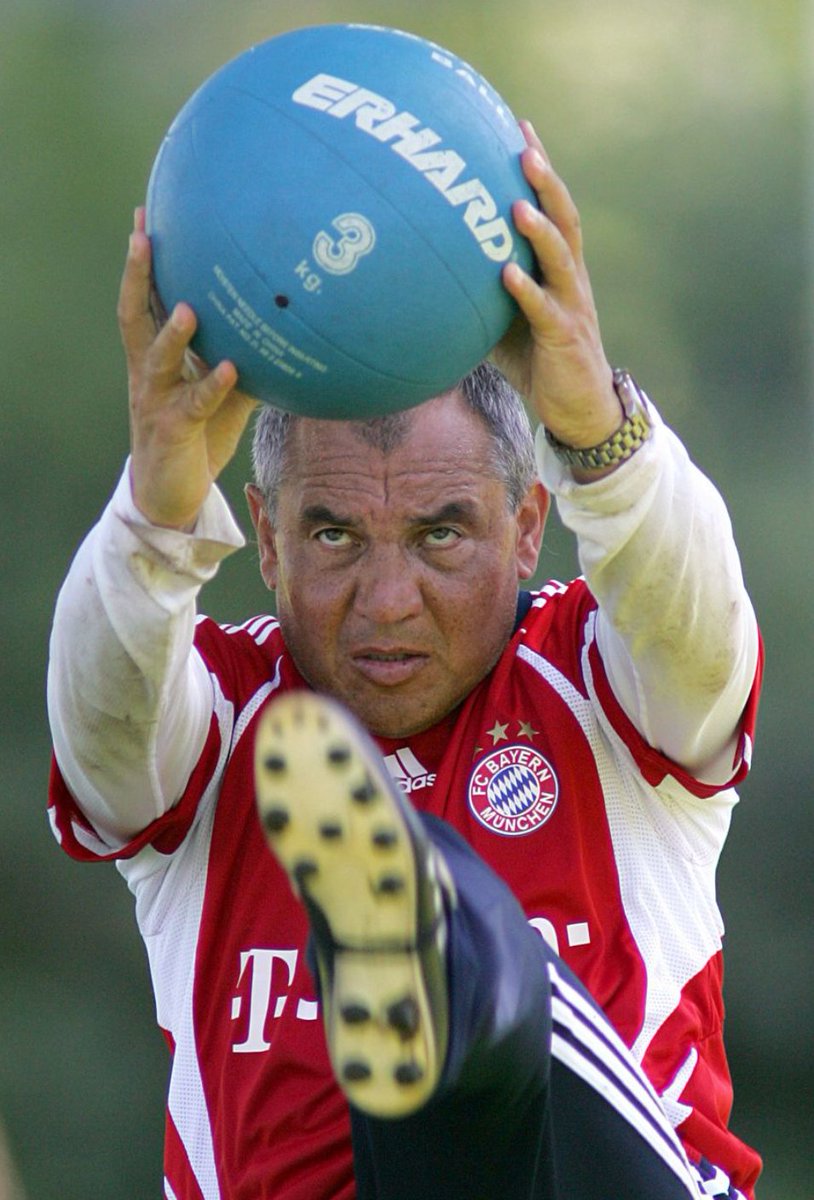 Na,vielleicht ist die Zeit der Medizinbälle doch vorbei...
Neue jobs gibt es bei #jobmine.app, das schnelle und komfortable Jobportal!
jobmine.app
#job #jobsuche #Fussball  #rotweissessen #HSV #Hertha #unionberlin #FansLikeNoOther #fankultur  #berlin #hamburg #magath