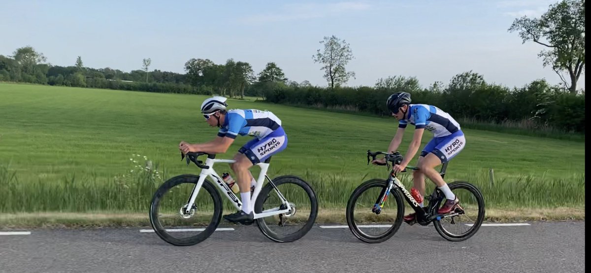 elvira salet tweet media