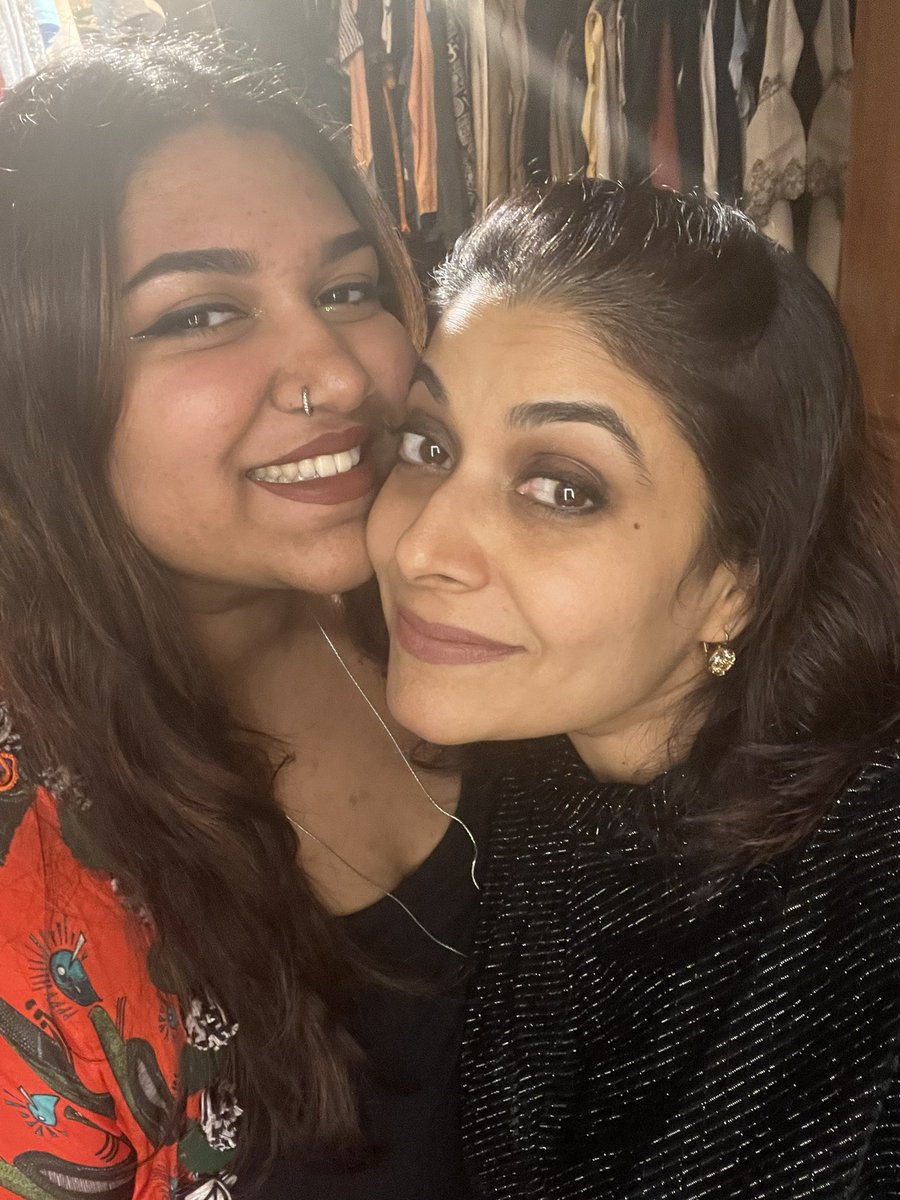 iampriya06's tweet photo. Welcome to adulthood,kiddo!Always allow your conscience to drive your decisions,be polite in your tone,humble in attitude and progressive in your approach.I know you’re destined to do legendary things!Happy 18th Rockstar!
#SanviSudeep ❤️❤️❤️ https://t.co/tJ2kDKSPQa