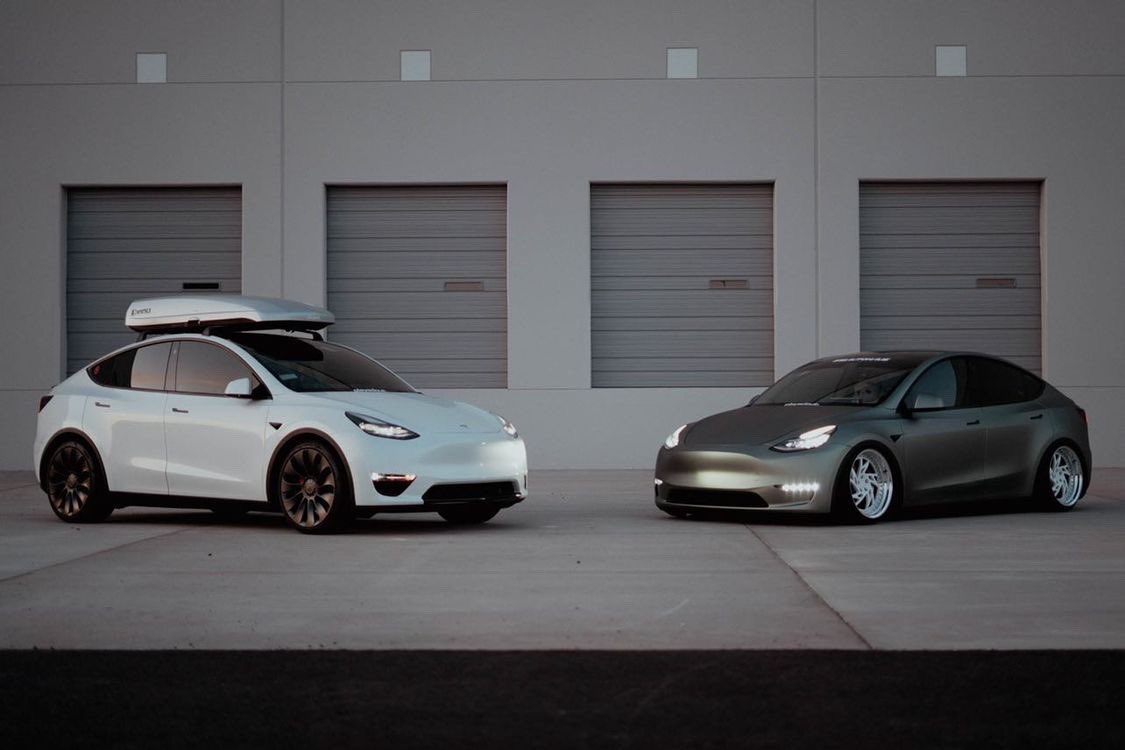 teslaownersSV's tweet photo. Left or right ? https://t.co/4lV7RjingP