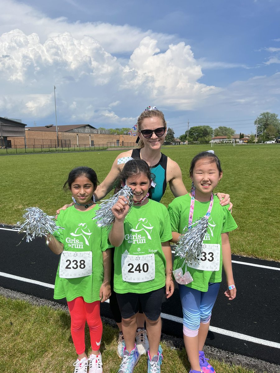 emmaeducates's tweet photo. Our Mark Twain @GOTRI completed their 5K today!  We are so proud of you each!  @MarkGotr @MarkTwainD63 https://t.co/vqC3wv5AJ9