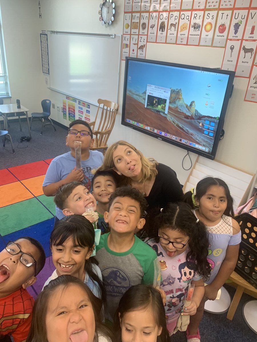 Today , I had a great time with Mrs. Gonzalez’s First Grade Class at Vega. Thank you for allowing me to read stories, sing, and listen to them read tongue twisters. They are impressive!💕#mymisd