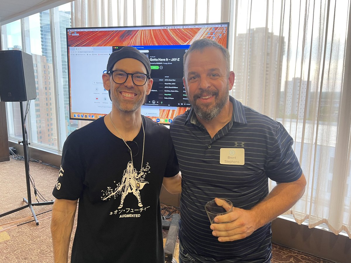 I got to meet <a href="/TomBilyeu/">Tom Bilyeu</a> tonight! Being an ITFK Legendary key holder has its perks! Beyond grateful for these experiences