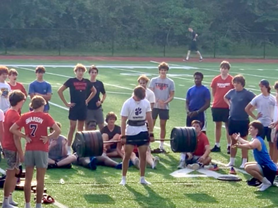 Liftathon✅ Extremely happy to see how much stronger this teams gotten during a great off-season. Current PR’s are 455 DL, 525 squat, and a 260lb bench going into the spring game tomorrow! <a href="/rvfc10/">ronveal</a> <a href="/davisledoyen/">Davis LeDoyen</a> <a href="/CoachMikeNash/">Michael Nash</a> <a href="/RecruitGeorgia/">Recruit Georgia</a>