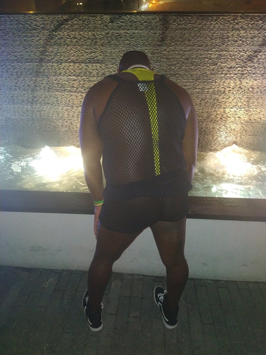 dontaviuswill17's tweet photo. LOVE THIS PIC🥰😍😘🥰😍😘🌊🌊🌊🌊🌴🌴🌴🌴🔥🔥🔥🔥🌹🌹🌹🌹 https://t.co/9VFkU0opzf