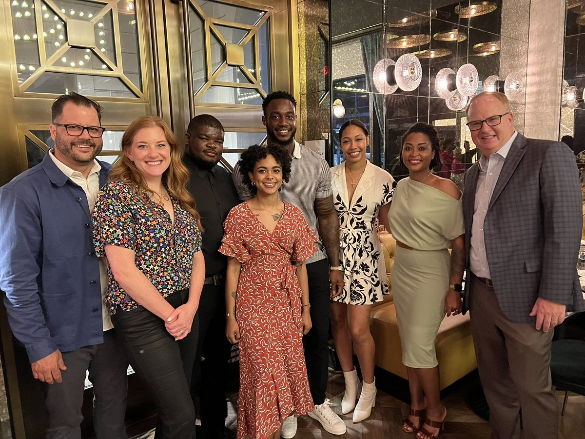 Fantastic dinner at <a href="/georgiajamestvn/">georgiajamestavern</a> with @neville_hewitt to learn about <a href="/cafemomentum/">Café Momentum</a> coming to Houston! Inspiring!