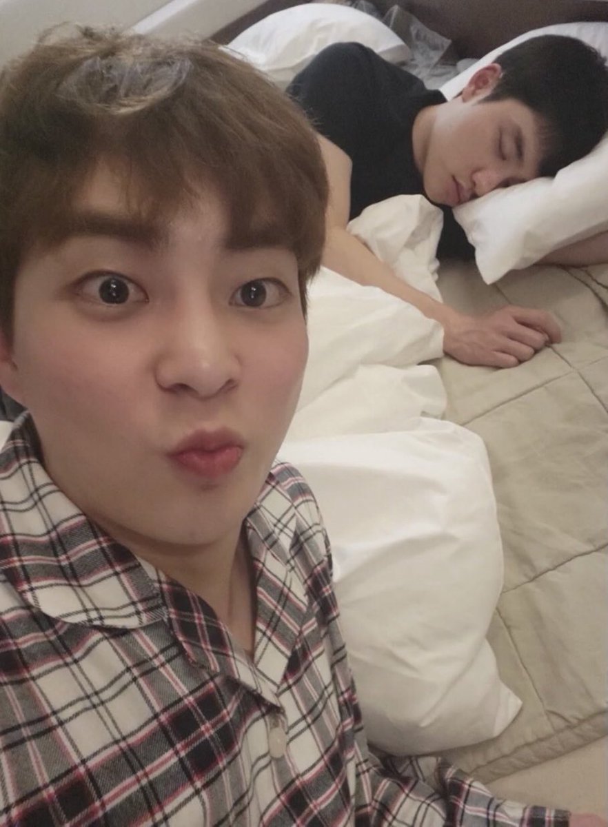 Minseok so wrong for this LMAOO