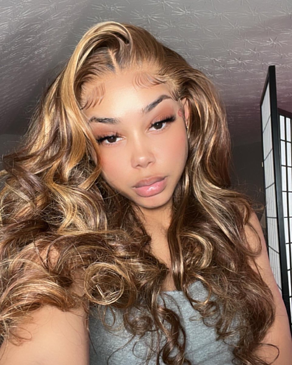 allovehair's tweet image. It’s Time to Refresh Your Hair Color by @allovehair
Hair link: allovehair.com/collections/co…

#allovehair #highlightwigs #bodywavehair #honeyblondehair #colorhair #colorwig #closurewigs #gluelesswigs #summerhair #summerhairstyles #coloredhairgoals #blackgirlsrock