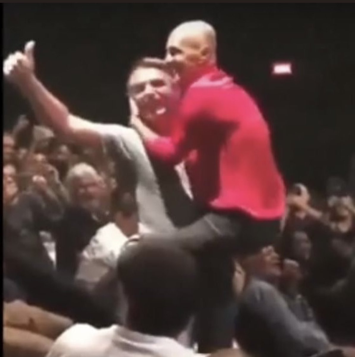 Xandão se rendendo ao carisma do Bolsonaro 😂😂😂😂