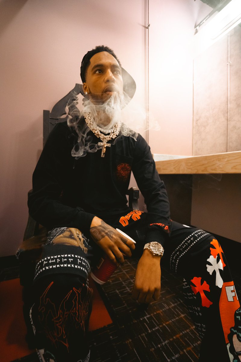 KeyGLOCK's tweet photo. keep that chrome like matty boy 💥 https://t.co/rDxnM1yiBE