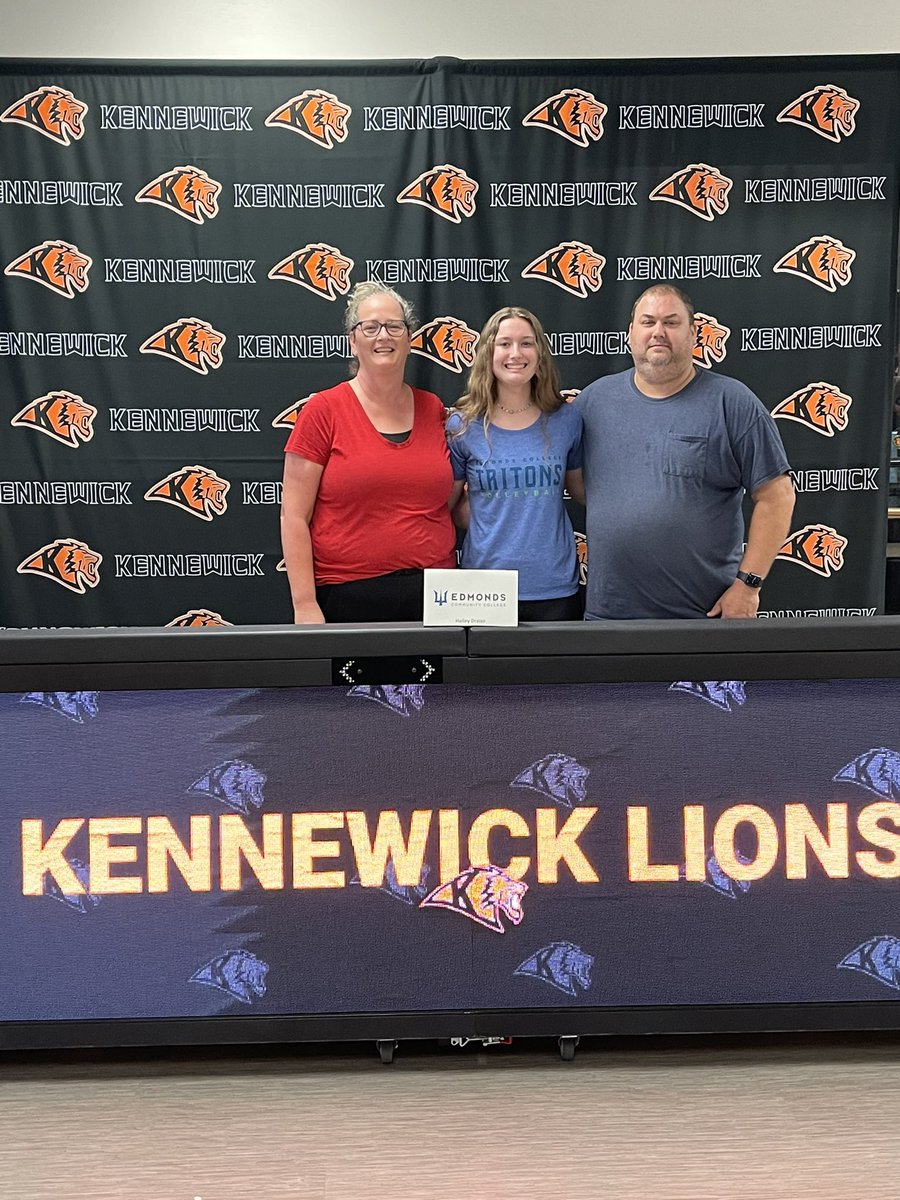 Kennewick High Volleyball tweet media
