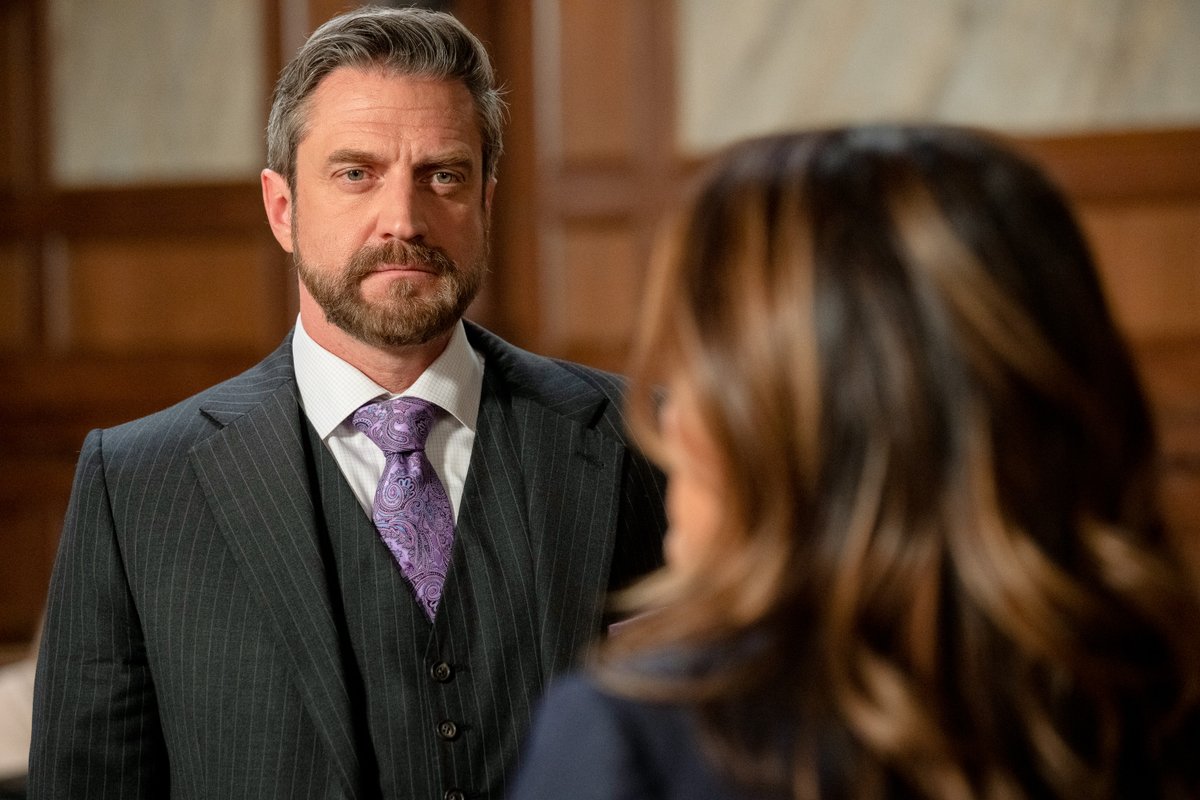 SVUWritersRoom's tweet photo. This rounds on us๐ธ #AFinalCallAtForlinisBar #AFinalCallForSVU23 It all starts tonight @ 9/8c on @nbc ๐ https://t.co/rVNE1VIBo1