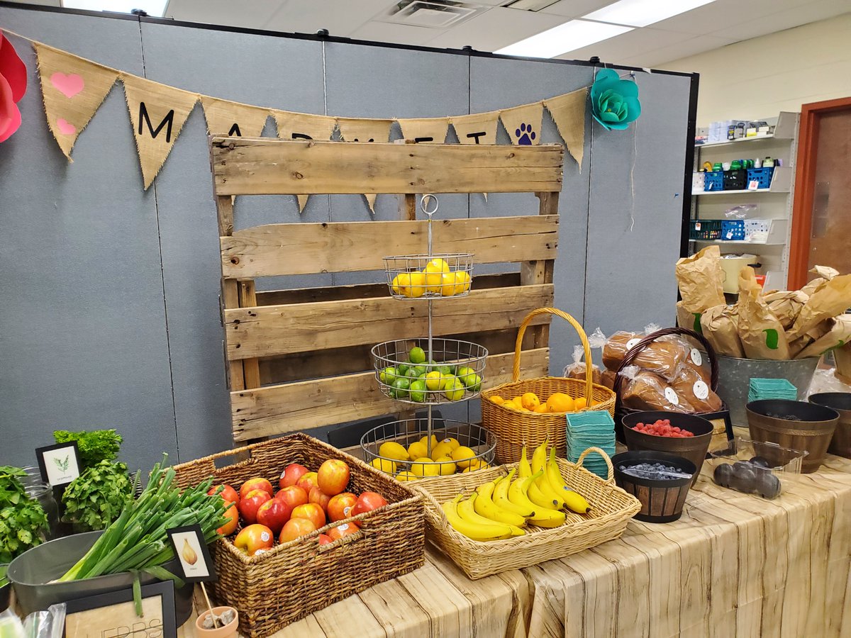 Wood Road Staff loved their Farmers Market Luncheon! So much appreciation was felt! Thank you to the PTA and Nicole Lichva for organizing such a special event! 💜💛<a href="/BSCSD/">Ballston Spa CSD</a>
