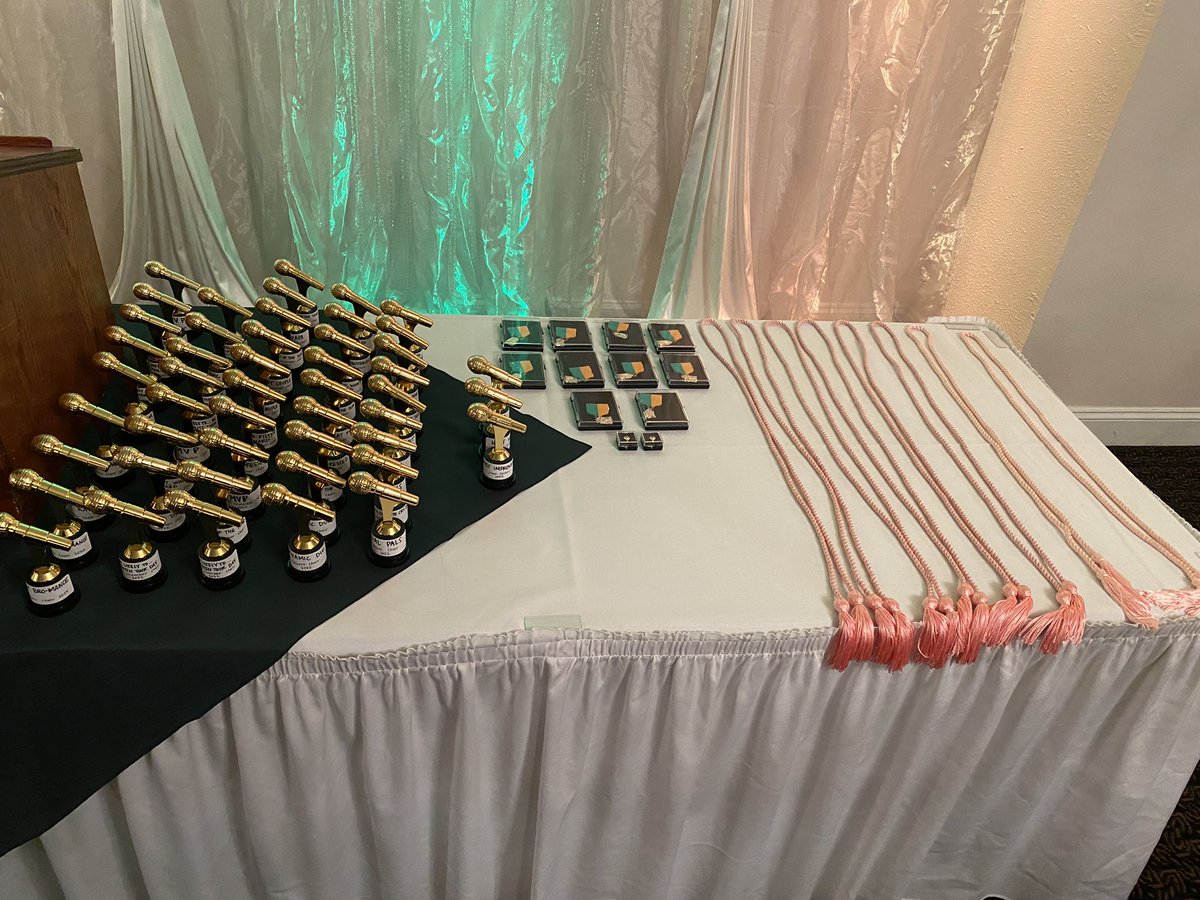 FZNChoirs's tweet photo. The 2022 FZN Choir Banquet is underway! So excited to celebrate all of our hard work this year! https://t.co/wougrnwqNl