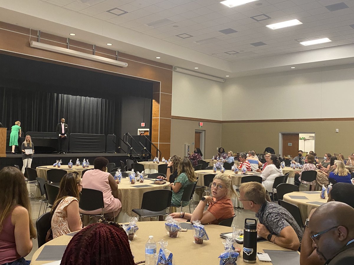 ChathamCoSch's tweet photo. This afternoon we recognized and celebrated our Beginning Teachers! We couldn't be prouder of them! We were also honored to have North Carolina's 2021 Teacher of the Year, Eugenia Floyd, address our teachers and district leaders. #onechatham https://t.co/f6Cf54onyk