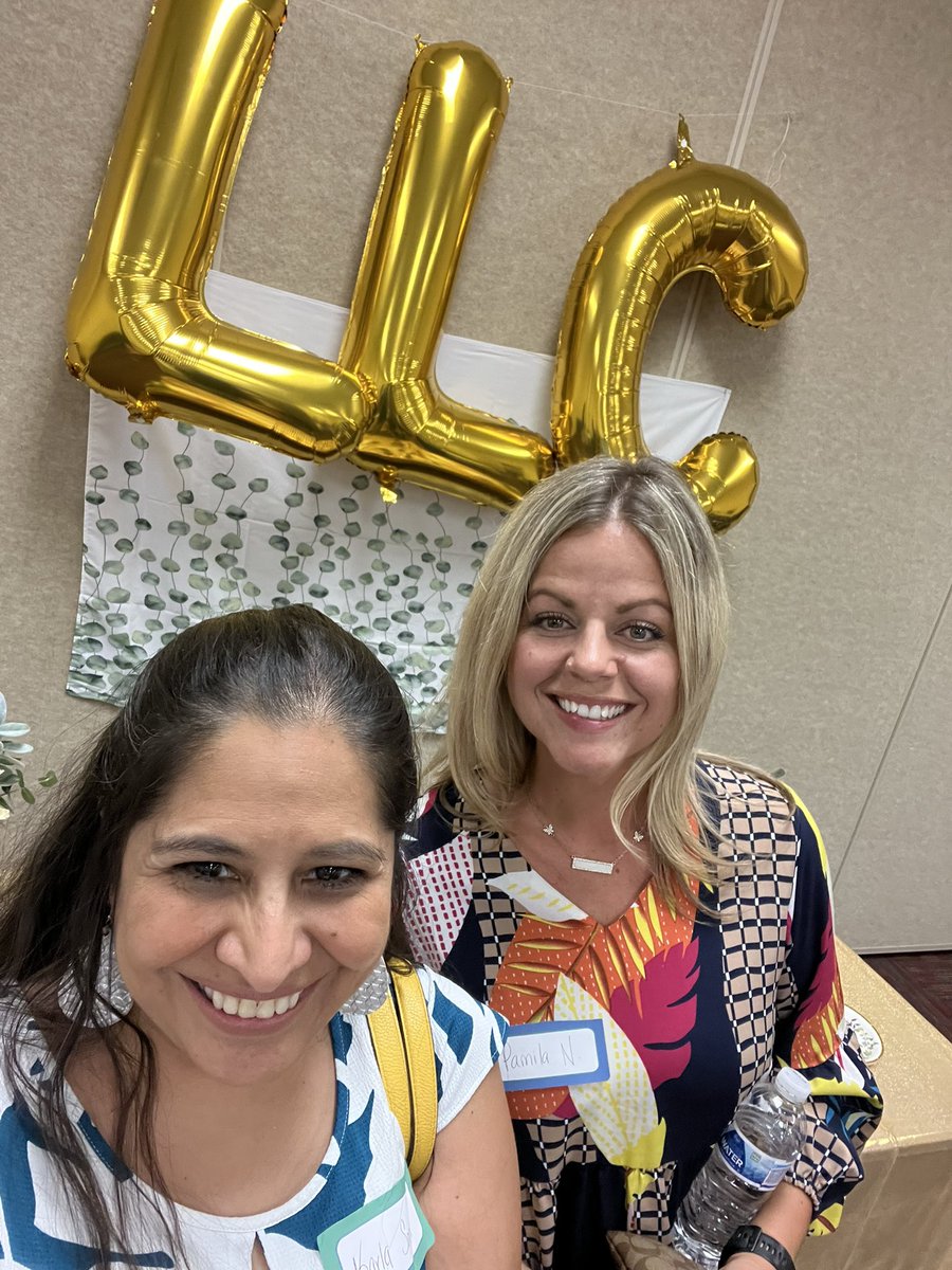 So excited to collaborate with some amazing educators tonight.  My heart needed this! <a href="/MissAlexBlythe/">Melissa Alexander-Blythe</a> @TifNicNelson <a href="/dmaki15/">Diane Maki</a> <a href="/melissasmith_81/">🌋 Lava Network 🌋</a>