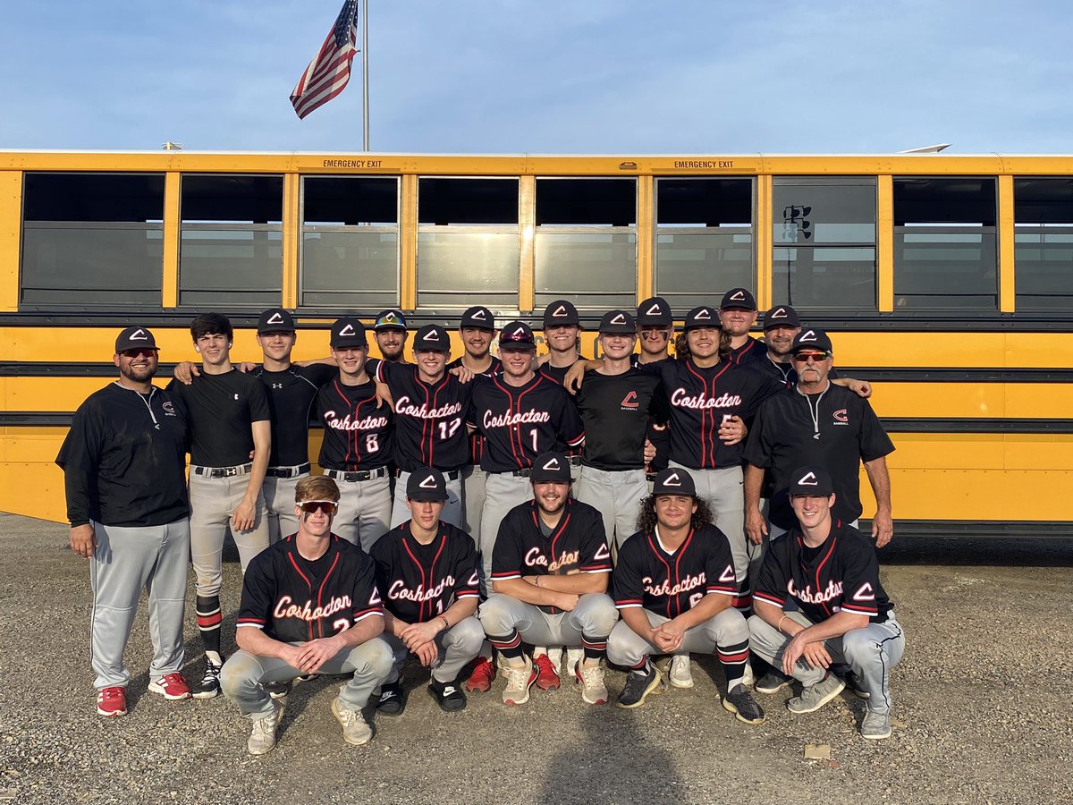 CoshoctonBBall's tweet image. Coshocton 3
Garaway 0

Sectional Champs! @CobyMoore3 with a phenomenal game on the bump scattering 5 hits w/5 Ks to earn the W. @ZachJennings0 w/ 2 hits and 2 RBI! @BerryTravin with the save. 

Back at it Tuesday vs Harrison Central at a site TBD!

@Skins_CHS 
@CoshAthletics