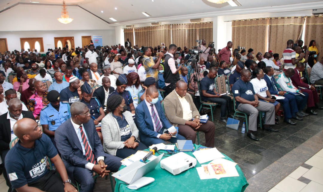 MoF_Ghana's tweet photo. Ministry of Finance and GRA hold a day's sensitization workshop on E-Levy for Information Services Department staff across the country.
Time to support the Electronic Transfer levy is now.
#SupportELevy
#YourTaxesAtWork
#GhanaBeyondAid https://t.co/3cif8MBGoZ