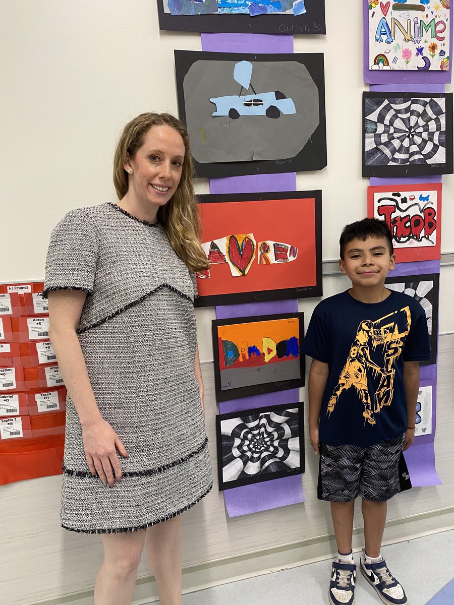 NewLebAP's tweet photo. Our very own ⁦@NewLebArt⁩ did it again! A beautiful display of artists at work here at the New Leb Art show! ⁦@GreenwichPSArts⁩ ⁦@NewLebPrincipal⁩ ⁦@MJDAmico_GPS⁩ ⁦@GreenwichTime⁩ ⁦@GPSDistrict⁩ ⁦@DrJones_GPS⁩ https://t.co/d6jWLVaWC2