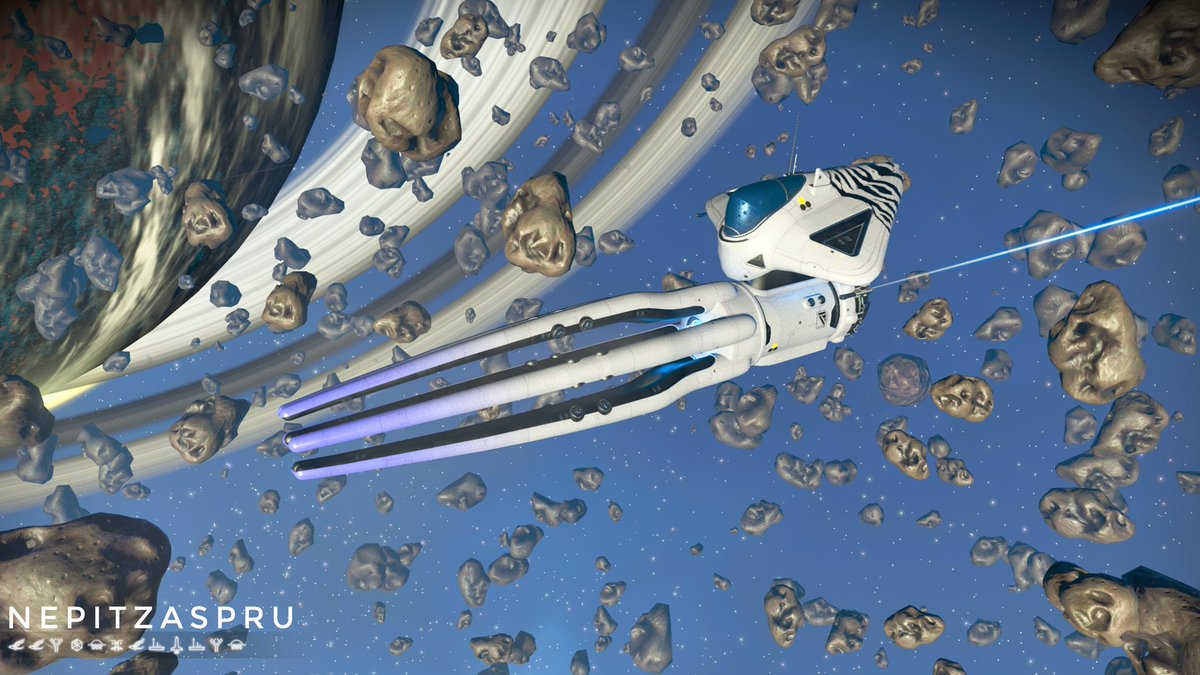 griggimon's tweet photo. EXOTIC Tiger Squid! White and Blue. 
Let me know if you need help getting there. 

#NoMansSky https://t.co/yoJaOE1y3I