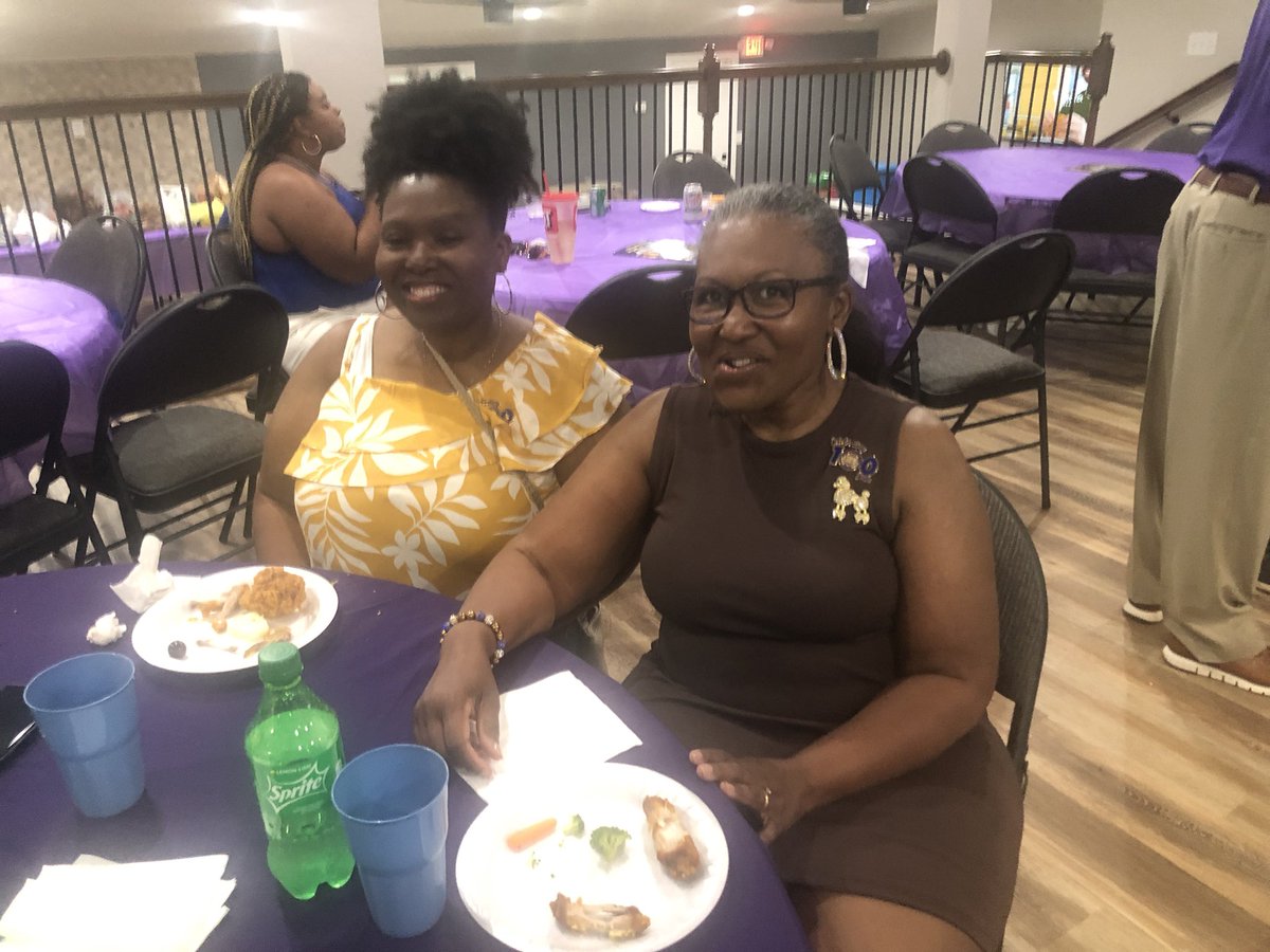 UpstateSCGreek's tweet photo. More scenes from the Greek Spring Mixer https://t.co/gbYyQGRNsf