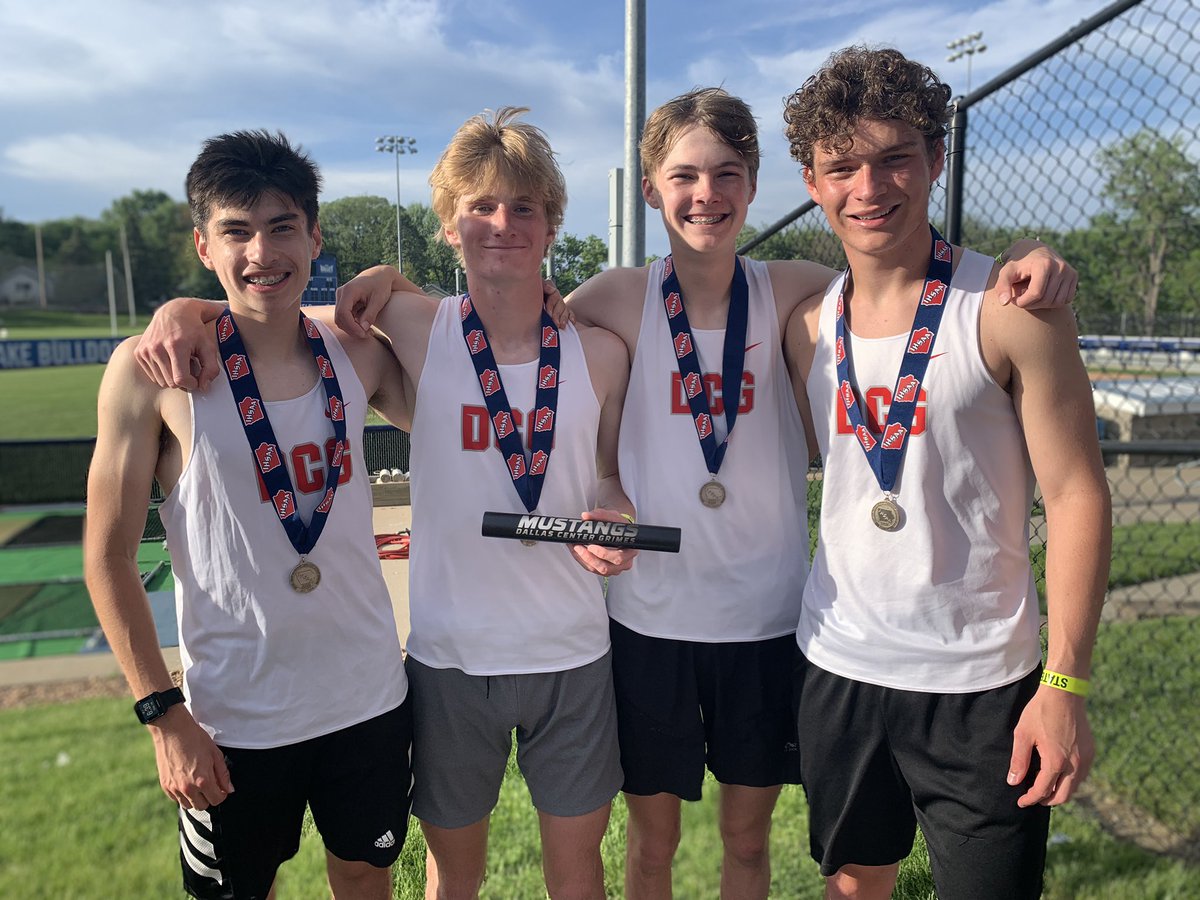 🥈 STATE RUNNER-UP 🥈

Tate McDermott, Jack Every, AJ Angus and Owen Pries run 8:04.22 in the 4x800! 2nd fastest time in school history!
