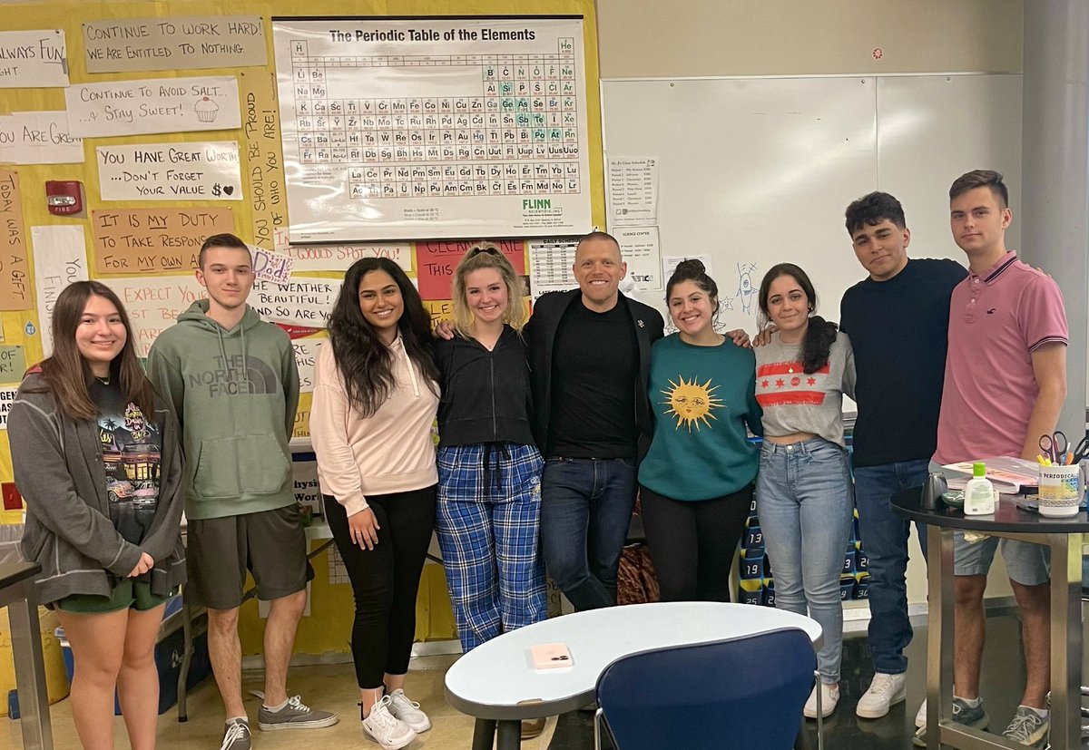 PhilJanuszewski's tweet photo. Said “see you later” to a great group of #JayPhysics Seniors today! So excited for them! https://t.co/XiT56VDxWl
