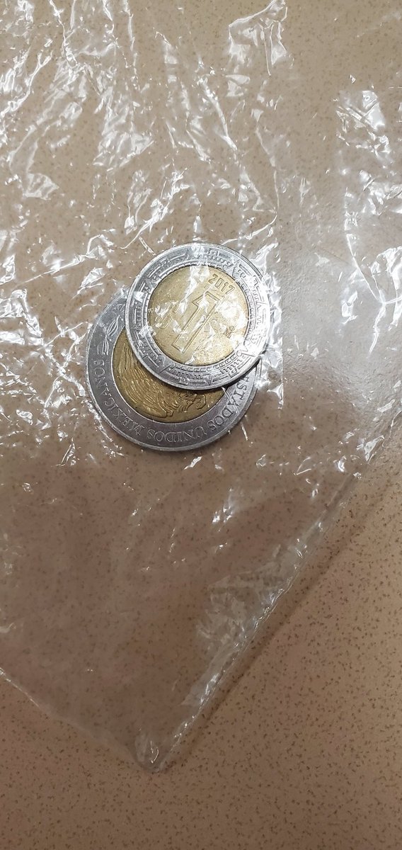 MrsTartesClass2's tweet photo. Students really enjoyed out $ unit. M brought in different currency for us to view - Euros, Indian rupees, American,and Mexican pesos. We compared them with our coins. #classroomconnection #studentsgency @ibpyp https://t.co/ULOj1teDf1