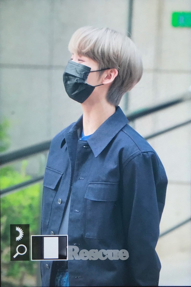 rescue_eh's tweet photo. 220520 뮤뱅 Pre.
#TNX #은휘 #Hwi https://t.co/lbzX6nIRdR