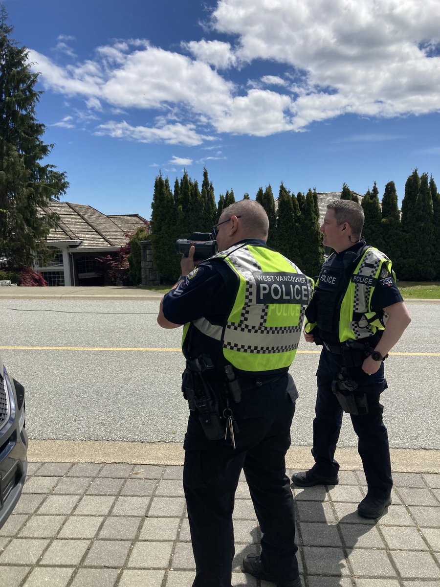 Being late to pick up your kids from school is not an excuse for speeding. That's only one of the many excuses we heard today in #westvancouver with volunteers conducting speed watch while @WestVanPolice and @CstBHayward enforced nearby. There's #NoNeedForSpeed.@icbc